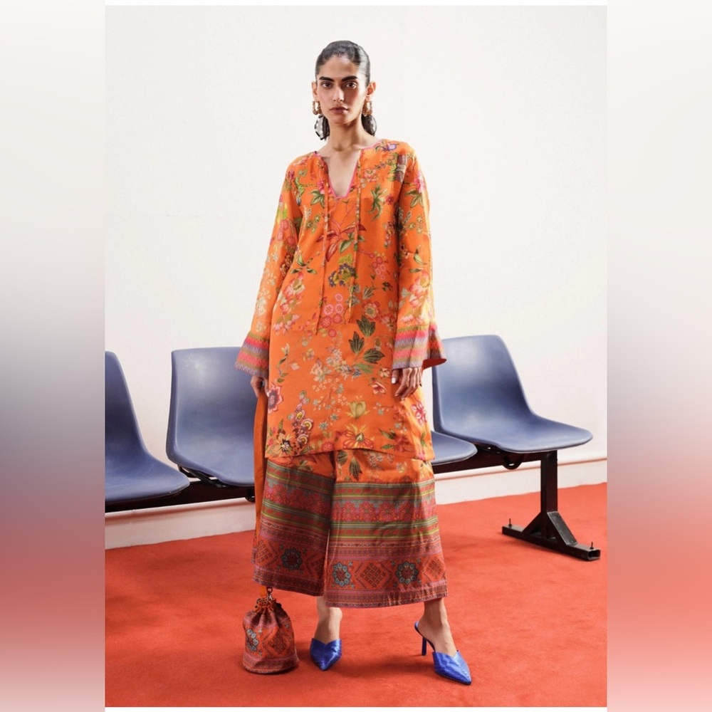 Hussain Rehar “Fiere” Embroidered 2-Piece Outfit • Size Large • Brand New